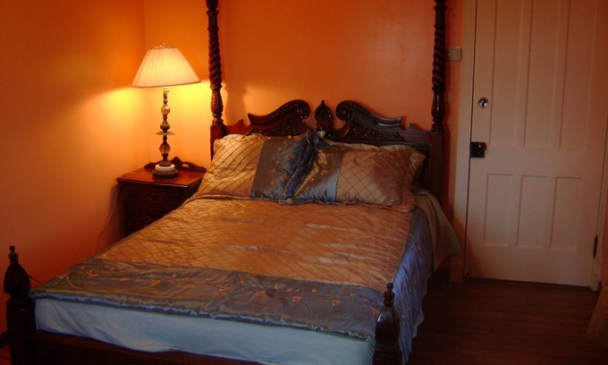Fort Plain Bed & Breakfast | Room #7 We are only 30 min. away from "BASEBALL HALL OF FAME" in Coopers Town .