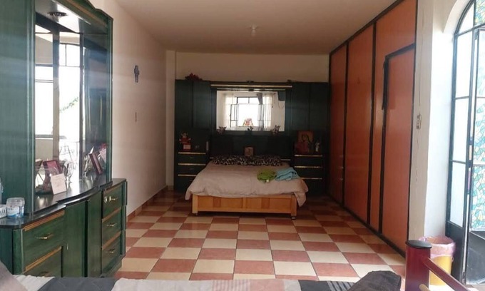 Centro de la Ciudad House | Room "A" Casa El Colibrí (TV)