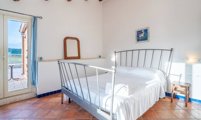 Syracuse Apartment | Room 'Al Palmento - Mille E Una Notte R11' with Shared Pool, Wi-Fi and Air Conditioning