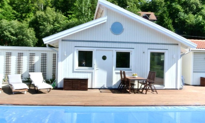 Salem Municipality House | Room by Water