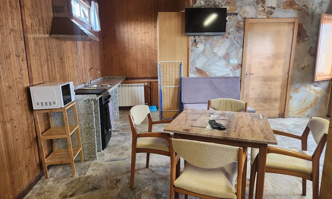 Marcelle Apartment | Room 'Casa Jardín Habitación Cuádruple J' with Private Pool, Shared Terrace and Shared Garden