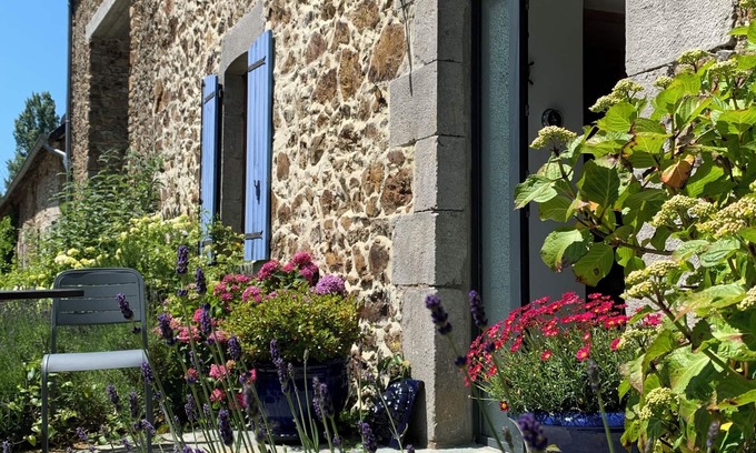 Boisroger Bed & Breakfast | Room Coquillage for two persons electric bed 180 cm