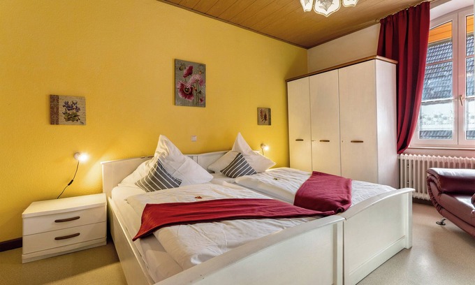 Oberkirch Apartment | Room 'Doppelzimmer 9' with Shared Terrace