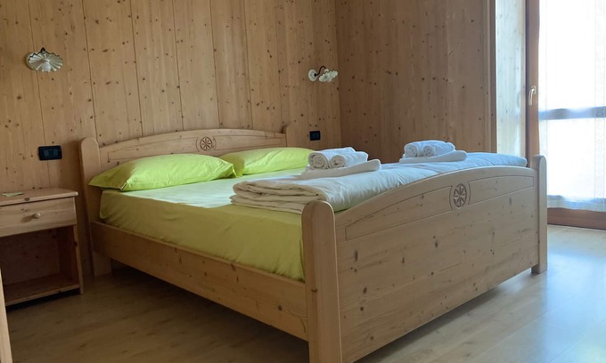 Roncegno Apartment | Room 'Double with Terrace' with Mountain View, Private Terrace and Wi-Fi