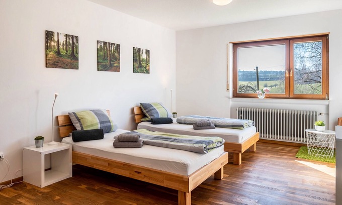 Dielheim Apartment | Room 'Familienzimmer' with Shared Terrace, Shared Garden and Wi-Fi