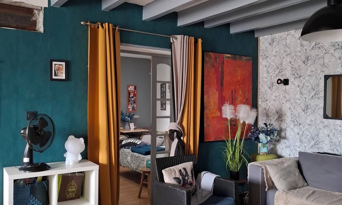 Coutras House | Room for rent by the night with breakfast included near Saint-Emilion