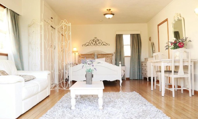 Richmond House | Room for Two