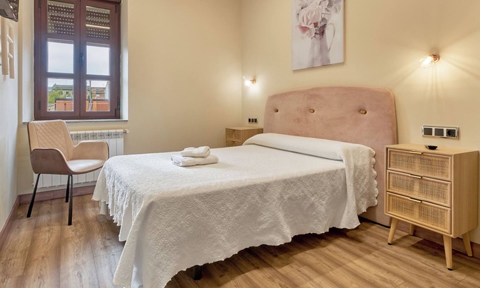 Ferreras de Abajo Apartment | Room 'Habitacion 2' with Shared Pool, Shared Terrace and Wi-Fi