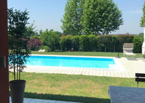 Tezze sul Brenta House | Room in BB - Casa Belvedere - complimentary Wifi and private parking