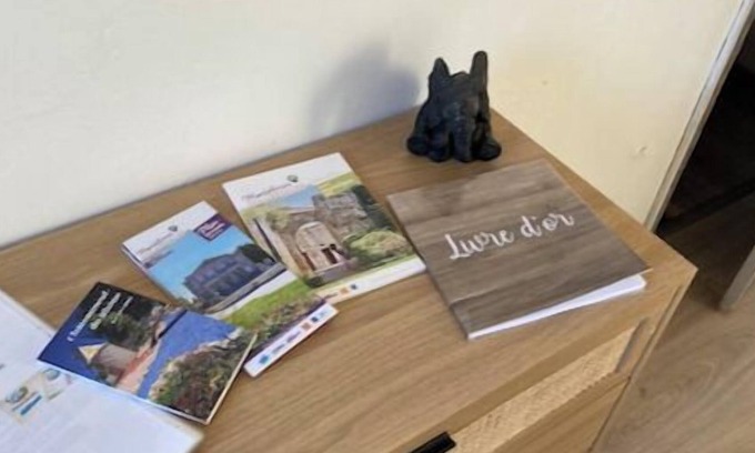 Chateauneuf-du-Rhone Bed & Breakfast | Room in house drome + viarhona + freeway + jacuzzi (extra charge)