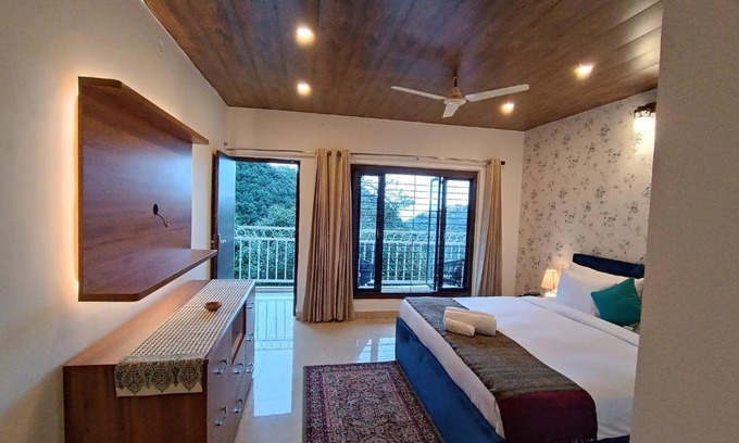 Landour House | Room in Holiday house - Oakwood 303 - Elegant Private Room With Balcony at Landour, Mussoorie