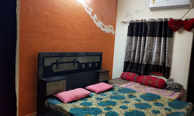 Jagatpura Apartment | Room in Jaipur