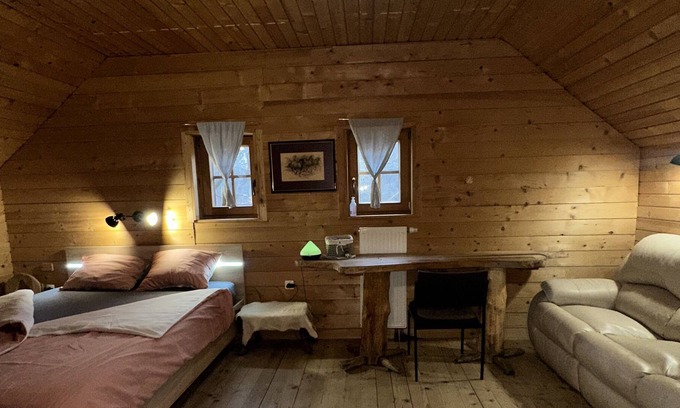 Vojnik House | Room King at Ranch Kaja&Grom