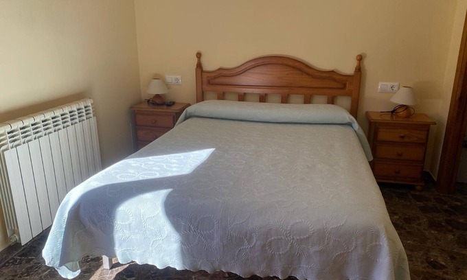 Villarluengo Apartment | Room 'Matrimonio' with Balcony and Wi-Fi