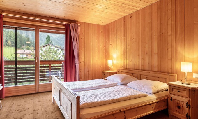 Rio Bianco Apartment | Room 'Naturidyll Mitterbach 12' with Mountain View, Shared Garden and Wi-Fi