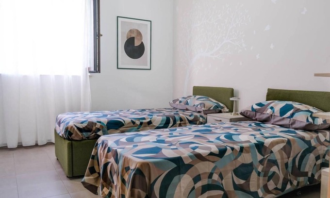 Mazzarino Apartment | Room 'Stanza Dell'Olio' with Shared Terrace, Wi-Fi and Air Conditioning