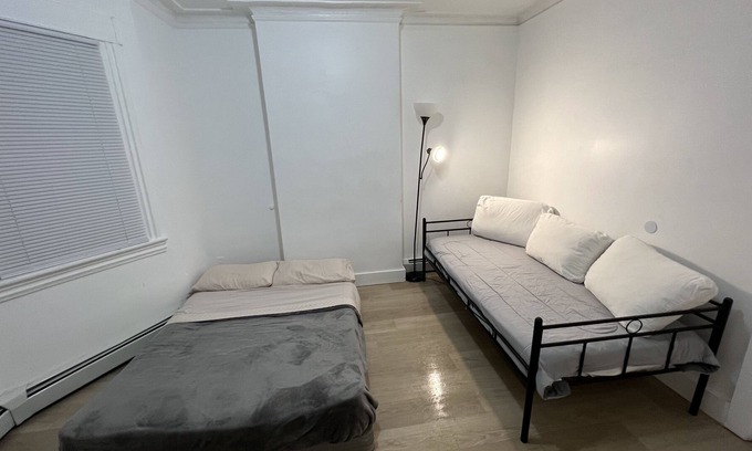 North Bergen Apartment | Room very close to Manhattan