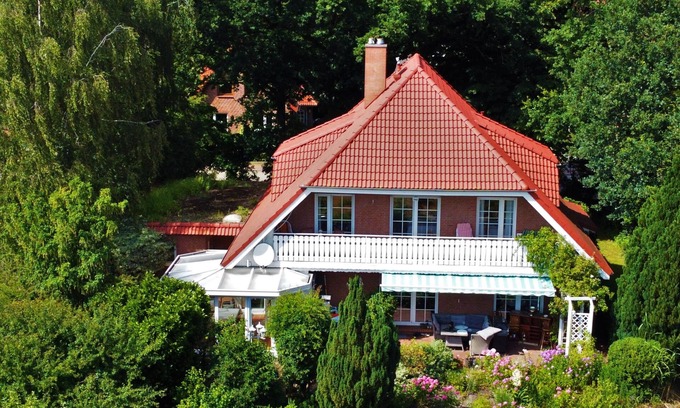 Nahe House | Room with balcony and garden