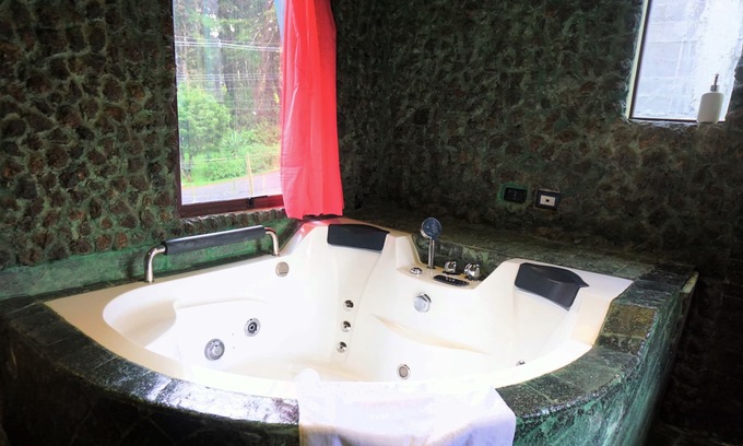 San Rafael de Heredia House | Room with Jacuzzi, Home Vacation Spa, Turkish bath, exfoliations...