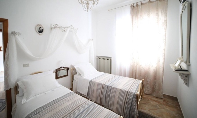 Colonnella Bed & Breakfast | room with panoramic view