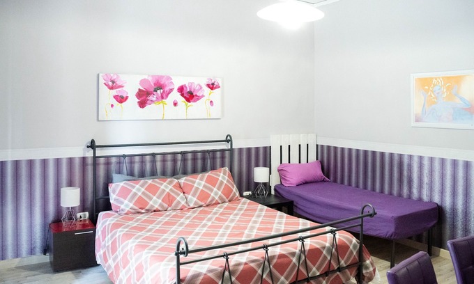 Secondigliano Apartment | Room with private bathroom - Grey