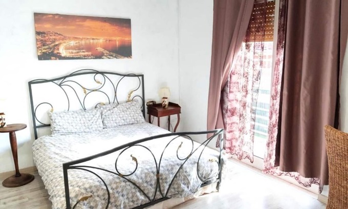 Secondigliano Apartment | Room with private bathroom - Brown