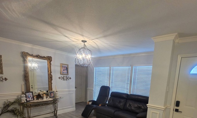 Cibolo House | Room with private entrance shared living spaces J with Pool