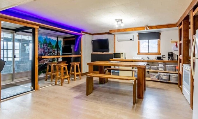 Les Rivieres Apartment | Room with private parking