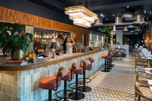 Southampton City Centre Hotel | room2 Southampton Hometel