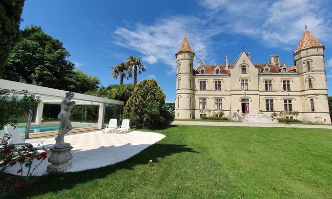 Leyritz-Moncassin House | ROOMS, Bordeaux region, wine route, baths, cures.