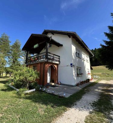 Vrhovine House | Rooms Danica