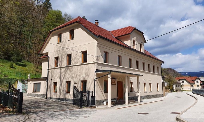 Brestanica House | Rooms Kozmus