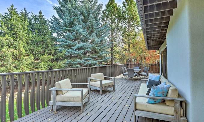 Eagle-Vail House | Roomy Avon Family Chalet w/Hot Tub in EagleVail!