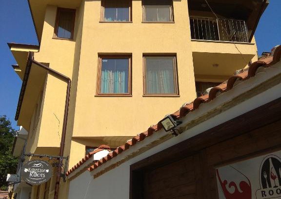 Plovdiv Old Town Hotel | Roots Hotel and Wine Bar