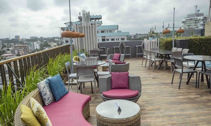Osu Klottey Hotel | Roots Hotel Apartment