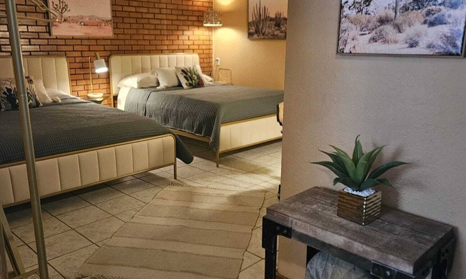 Seymour Hotel | Roots Retreat