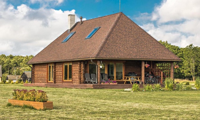 Laadla House | Rootsimaa Holiday House