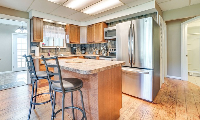 Higgins Lake Cabin | Roscommon Vacation Rental Near Higgins Lake!