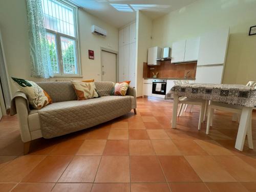 Avellino Apartment | Rose Apartment