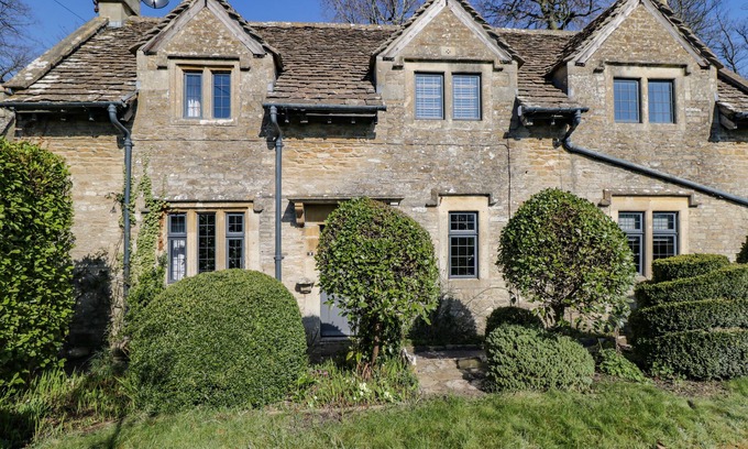 Corsham Cottage | ROSE COTTAGE, family friendly, character holiday cottage in Corsham