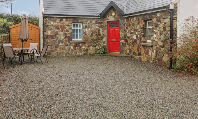 Ramsgrange Cottage | ROSE COTTAGE, family friendly in Duncannon, County Wexford