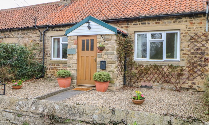 Winston Cottage | ROSE COTTAGE, family friendly, character holiday cottage in Winston