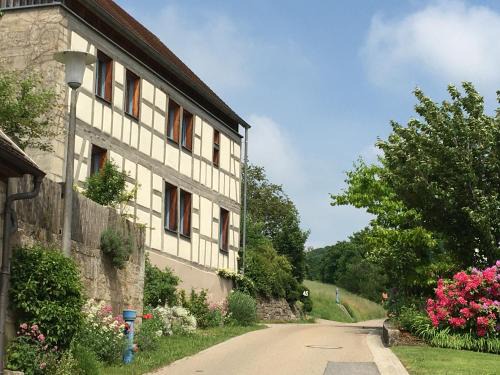 Adelshofen Apartment | Rose Cottage im romantischen Taubertal