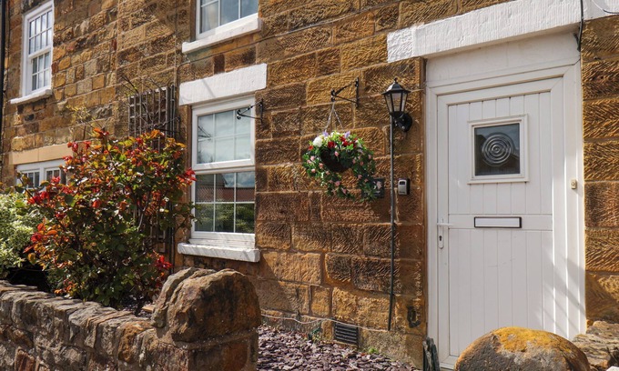 Cloughton House | ROSE COTTAGE, pet friendly, with open fire in Scarborough