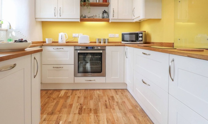 Clitheroe Cottage | ROSE COTTAGE, romantic, character holiday cottage in Chatburn