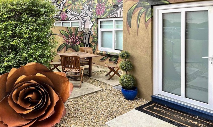 New Town Apartment | Rose Court "Astera". Rest, Relax & Revitalize
