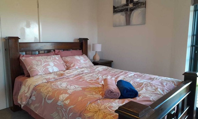 Williams Other | Rose Creek Farm Stay in Williams! Pet friendly Farm Stay !