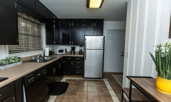 New Castle House | Rose Drive Brickstone 8