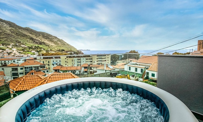 Machico Apartment | Rose House by Atlantic Holiday