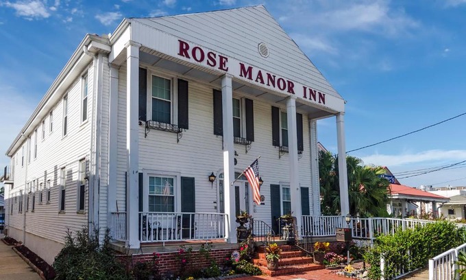 West End Bed & Breakfast | Rose Manor Bed & Breakfast